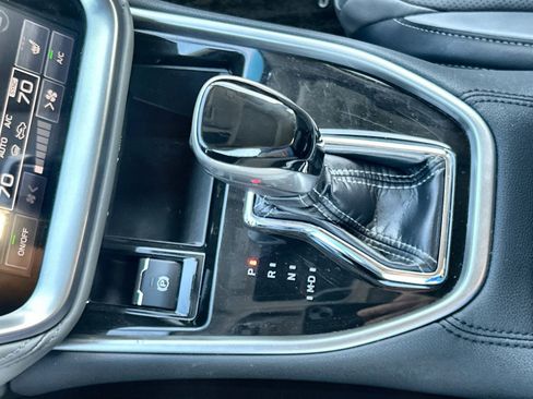 Used 2020 Subaru Outback Limited w/ Popular Package #2 image 24