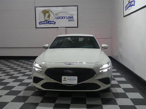 Used 2025 Genesis G70 2.5T image 2
