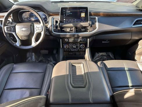 Used 2022 Chevrolet Tahoe Premier w/ Premium Package image 14