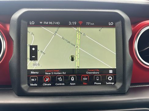 Used 2022 Jeep Wrangler Unlimited Rubicon w/ Steel Bumper Group image 20