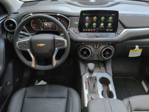 New 2025 Chevrolet Blazer LT w/ Sound & Technology Package image 4