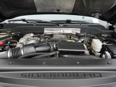Used 2019 Chevrolet Silverado 2500 LTZ w/ Midnight Edition AWD/4WD image 33