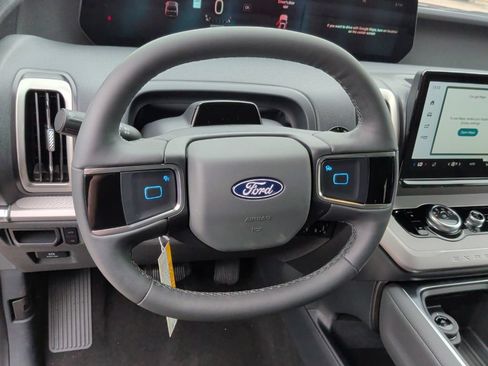 New 2027 Ford Expedition Max Active RWD image 16