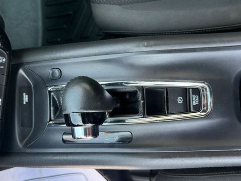 Used 2020 Honda HR-V Sport image 19