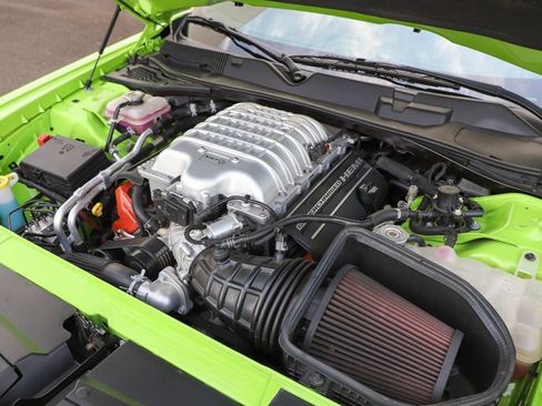 Used 2023 Dodge Challenger SRT Hellcat RWD image 32