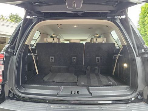 Used 2024 Ford Expedition Limited AWD/4WD image 16