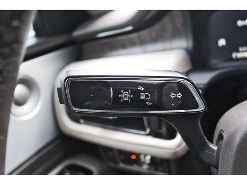 Used 2022 Lincoln Aviator Reserve w/ Equipment Group 201A AWD/4WD image 17