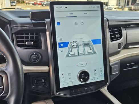 Used 2022 Ford Expedition Max Platinum image 10