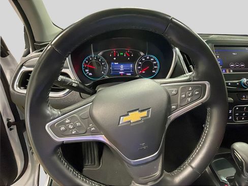 Used 2022 Chevrolet Equinox LT image 9