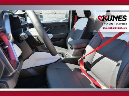Used 2026 GMC Canyon AT4X w/ LPO, Black Badging Package AWD/4WD image 36