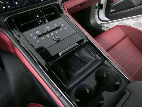 New 2026 Porsche Panamera image 17