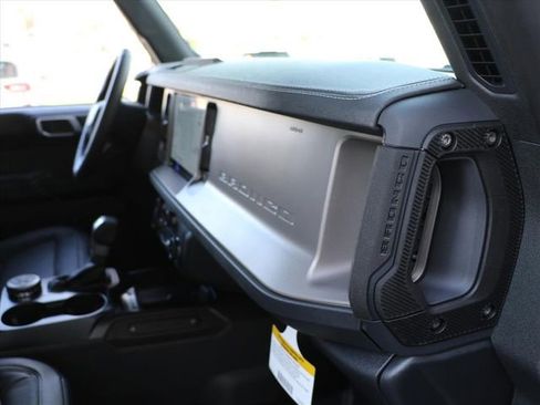 New 2025 Ford Bronco Outer Banks image 13