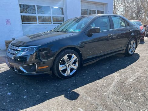 Used 2010 Ford Fusion Sport image 3