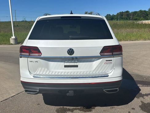 Used 2023 Volkswagen Atlas SEL AWD/4WD image 4