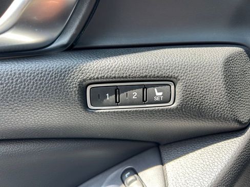Used 2018 Honda Accord Touring image 49