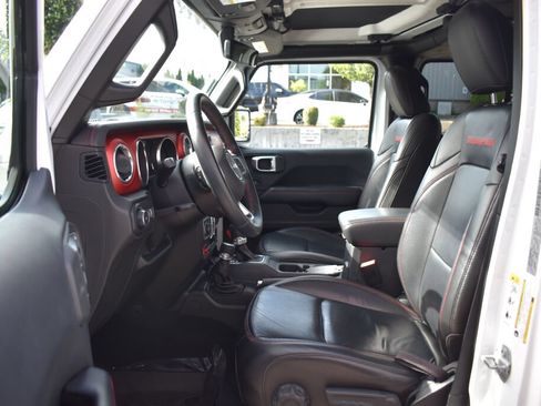 Used 2018 Jeep Wrangler Unlimited Rubicon AWD/4WD image 18