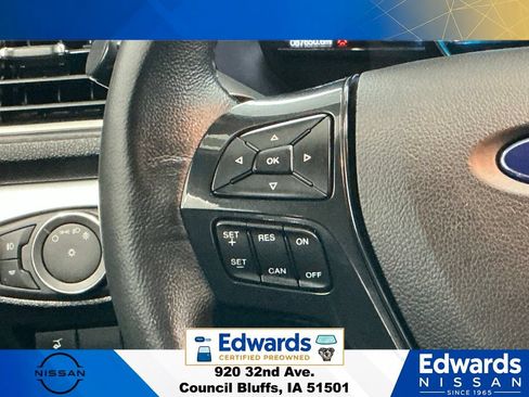 Used 2017 Ford Explorer XLT w/ Equipment Group 201A FWD image 24