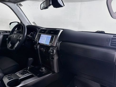 Used 2020 Toyota 4Runner SR5 Premium w/ Moonroof Package AWD/4WD image 37