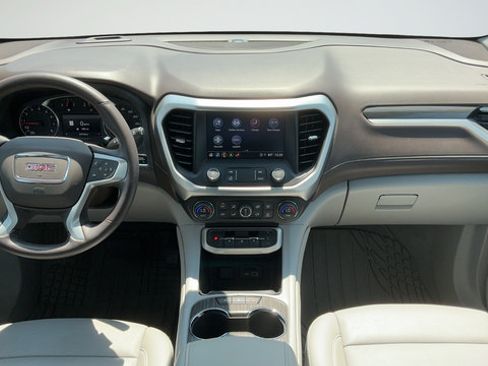 Used 2023 GMC Acadia SLT w/ Preferred Package FWD image 9