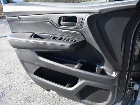Used 2023 Honda Odyssey Sport image 37