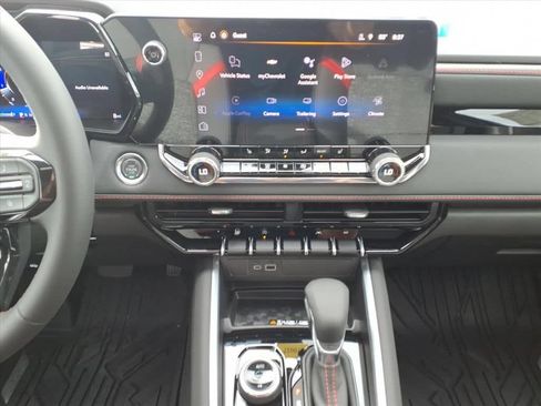 New 2026 Chevrolet Colorado Z71 w/ Technology Package AWD/4WD image 24