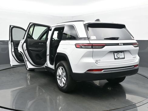 New 2025 Jeep Grand Cherokee Laredo X w/ Luxury Tech Group I image 54