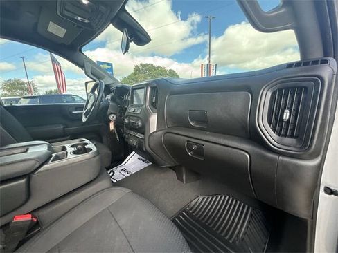 Used 2022 Chevrolet Silverado 2500 Custom w/ Custom Convenience Package image 28