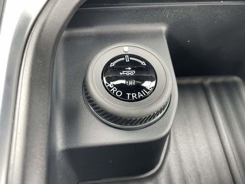 New 2026 Ford Expedition Active image 12