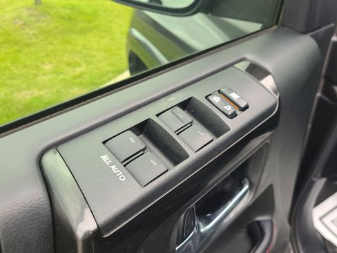 Used 2019 Toyota 4Runner TRD Off-Road Premium AWD/4WD image 22