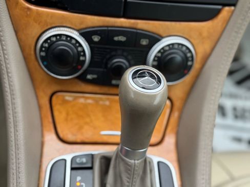 Used 2004 Mercedes-Benz SL 500 image 24