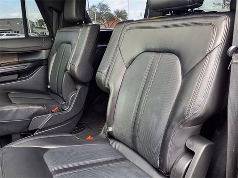 Used 2021 Ford Expedition Max Limited image 9