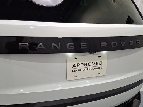 Certified 2023 Land Rover Range Rover SE image 28