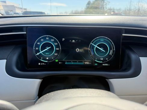 Used 2023 Hyundai Tucson Limited AWD/4WD image 16