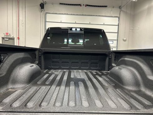 New 2026 RAM 2500 Big Horn AWD/4WD image 33