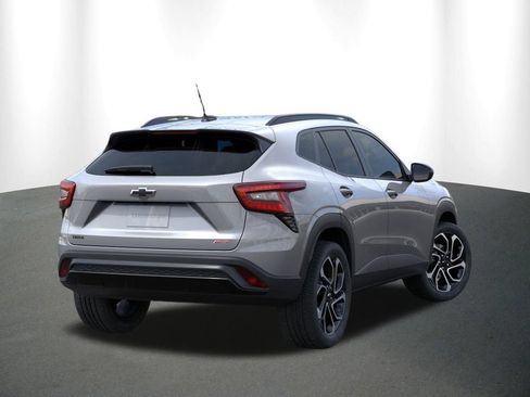New 2026 Chevrolet Trax RS w/ Sunroof Package FWD image 6