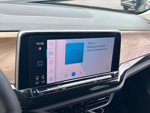 Certified 2026 Volkswagen Atlas SE FWD image 26