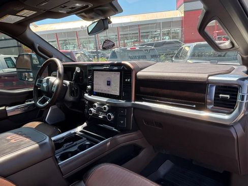 Used 2025 Ford F350 King Ranch AWD/4WD image 27