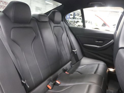 Used 2016 BMW M3 image 17