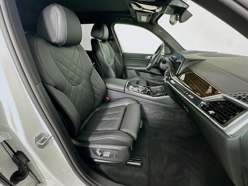 Used 2026 BMW X5 xDrive50e w/ Premium Package image 29