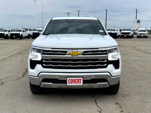 Used 2025 Chevrolet Silverado 1500 LTZ image 3
