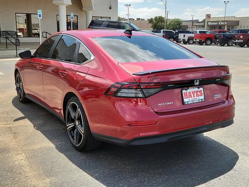 Used 2024 Honda Accord Sport image 3