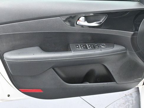 Used 2022 Kia Forte GT-Line w/ GT-Line Premium Package FWD image 10