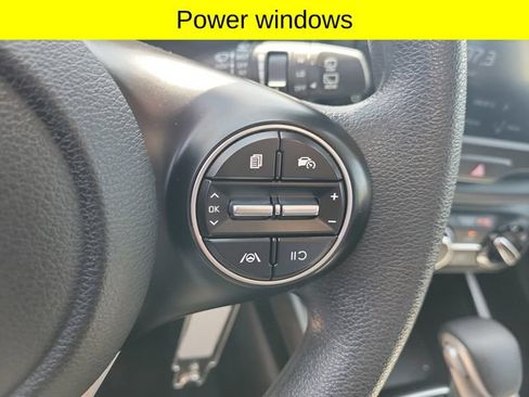 Used 2024 Kia Soul LX w/ Option Group 015 FWD image 12
