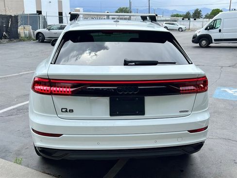 Used 2022 Audi Q8 Premium AWD/4WD image 6