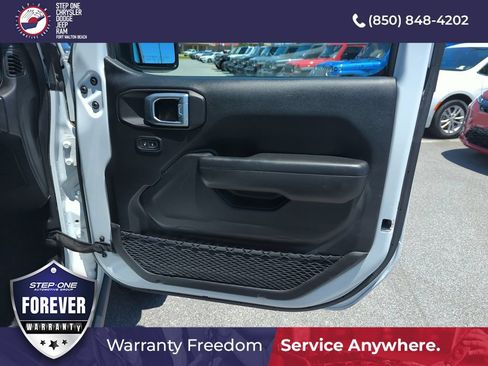 Used 2022 Jeep Wrangler Unlimited Sport AWD/4WD image 23