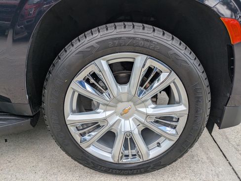 Used 2022 Chevrolet Tahoe High Country RWD image 11