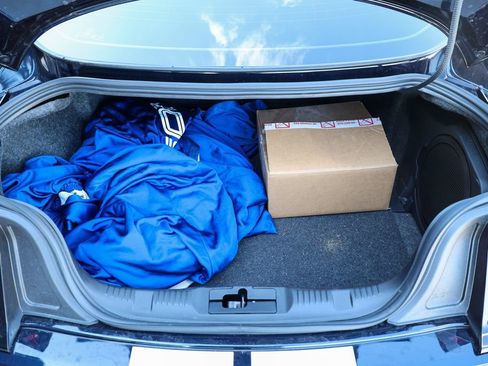 Used 2021 Ford Mustang Shelby GT500 w/ Technology Package image 47