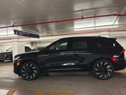 New 2026 Lincoln Nautilus Reserve AWD/4WD image 4