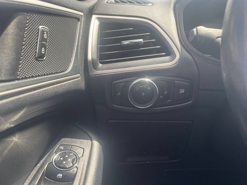Used 2024 Ford Edge SEL AWD/4WD image 33