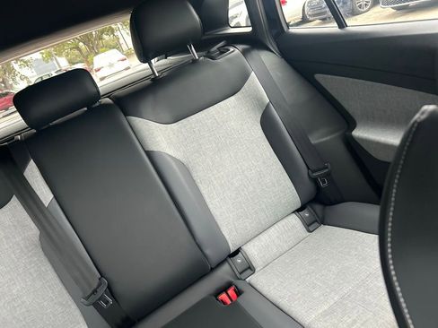 Used 2024 Volkswagen ID.4 2WD image 14